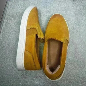 Frye Ivy Scallop Suede Slip On Sneakers Loafers Mustard Yellow Shoes  Size 9.5M